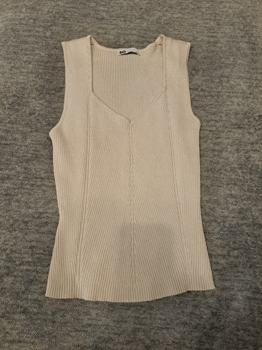 SO Cream Ribbed V-Neck Sleeveless Tank